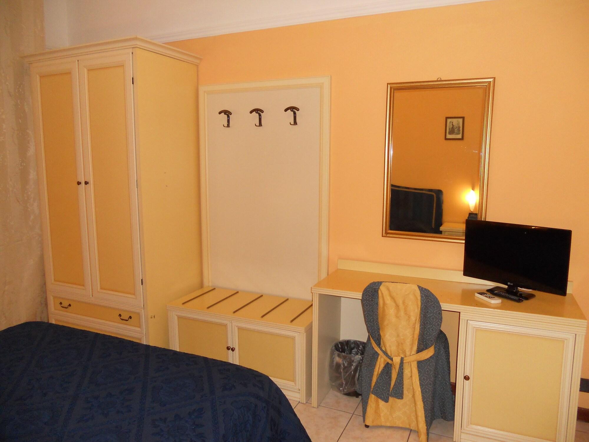 Hotel Salus Montecatini Terme Exterior photo